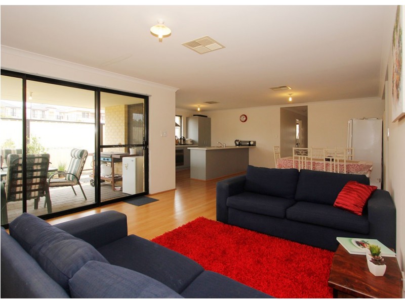 34 Cherokee Green, Clarkson WA 6030