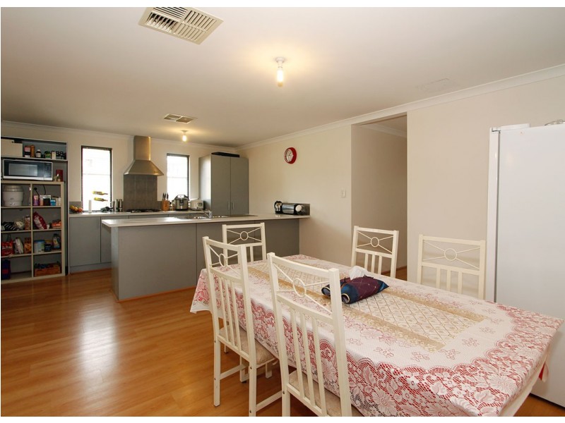 34 Cherokee Green, Clarkson WA 6030