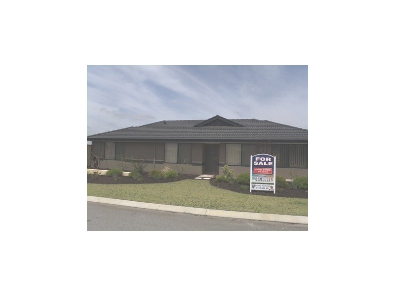 19 Rocklands Loop, Carramar WA 6031