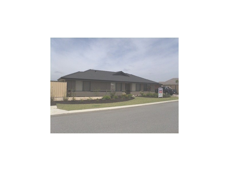 19 Rocklands Loop, Carramar WA 6031