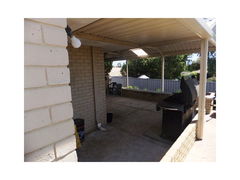 8 Audax Ct, Merriwa WA 6030