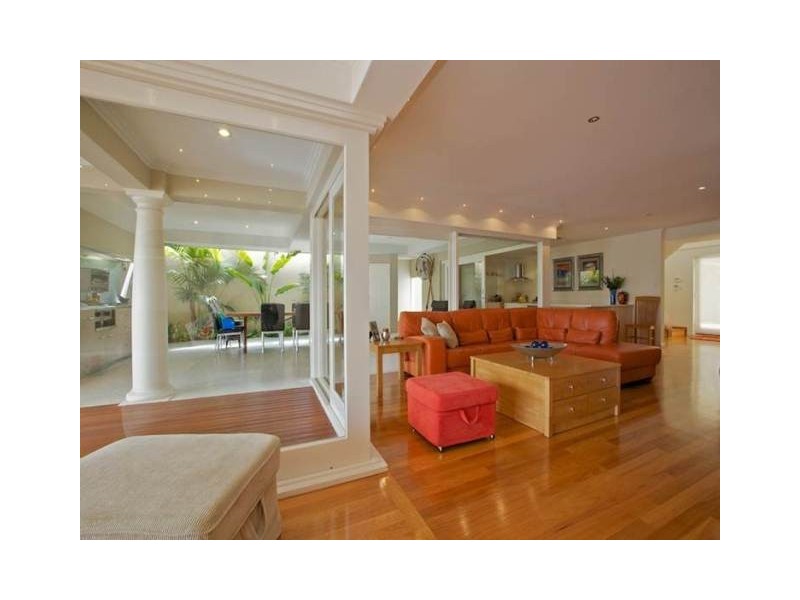 134 Dampier Avenue, Mullaloo WA 6027