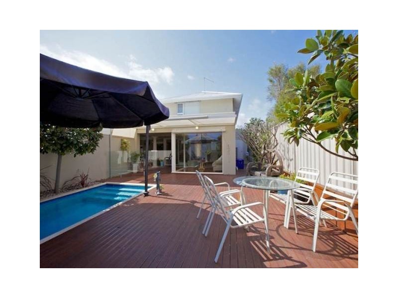 134 Dampier Avenue, Mullaloo WA 6027