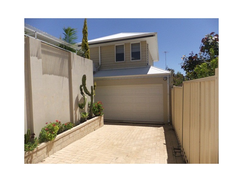 134 Dampier Avenue, Mullaloo WA 6027