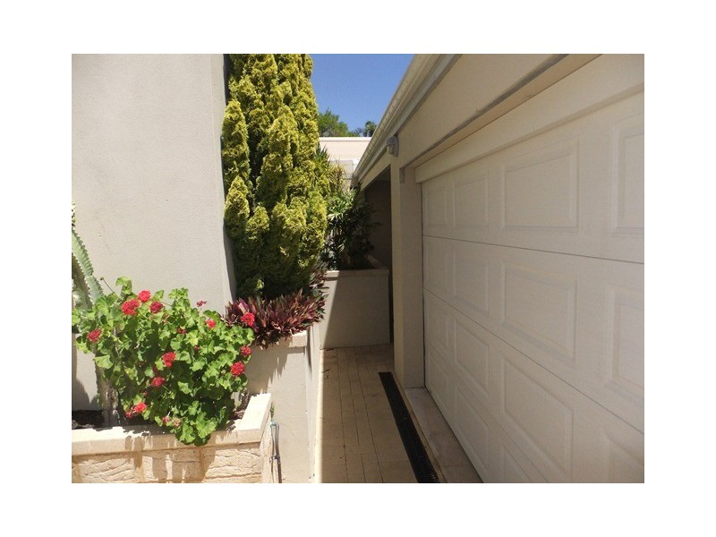 134 Dampier Avenue, Mullaloo WA 6027