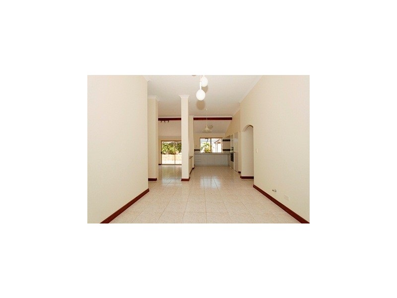 5 Sandon Elbow, Merriwa WA 6030