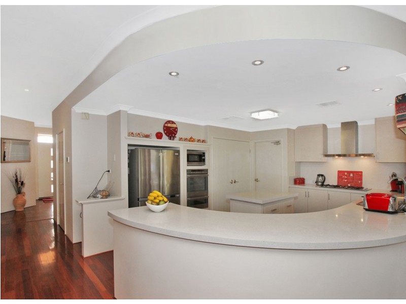 5 Badenoch Court, Kinross WA 6028