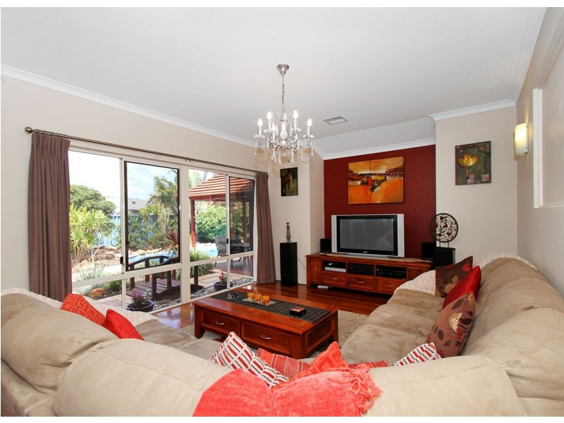 5 Badenoch Court, Kinross WA 6028