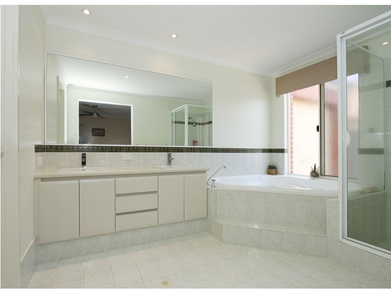 5 Badenoch Court, Kinross WA 6028