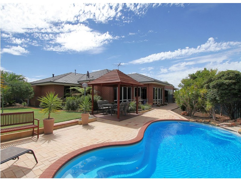 5 Badenoch Court, Kinross WA 6028