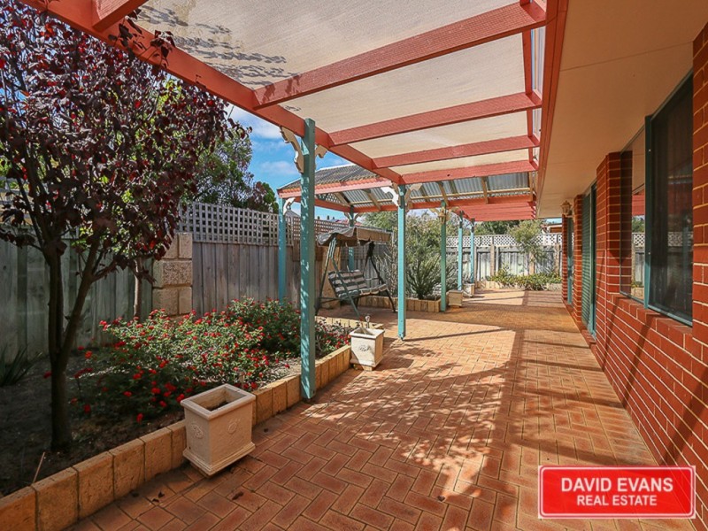 34 Rothesay Heights, Mindarie WA 6030