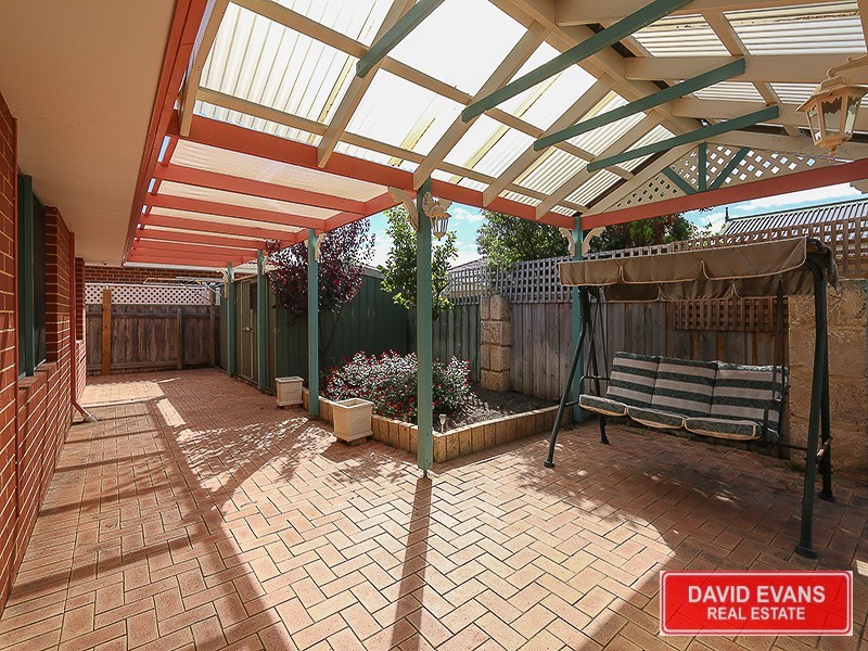 34 Rothesay Heights, Mindarie WA 6030
