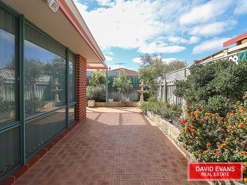 34 Rothesay Heights, Mindarie WA 6030