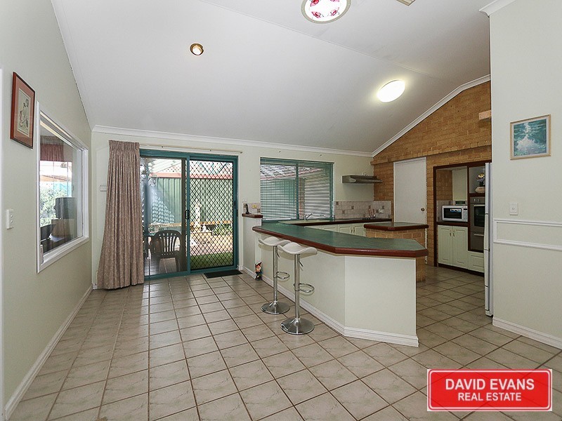 34 Rothesay Heights, Mindarie WA 6030