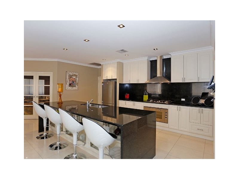 76 Kembla Circle, Madeley WA 6065