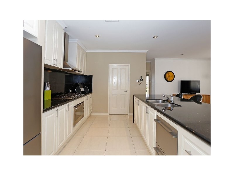 76 Kembla Circle, Madeley WA 6065