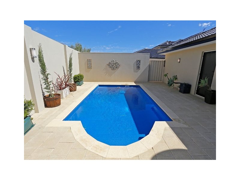 76 Kembla Circle, Madeley WA 6065