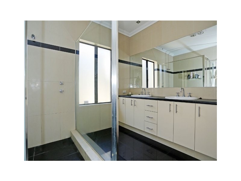 76 Kembla Circle, Madeley WA 6065