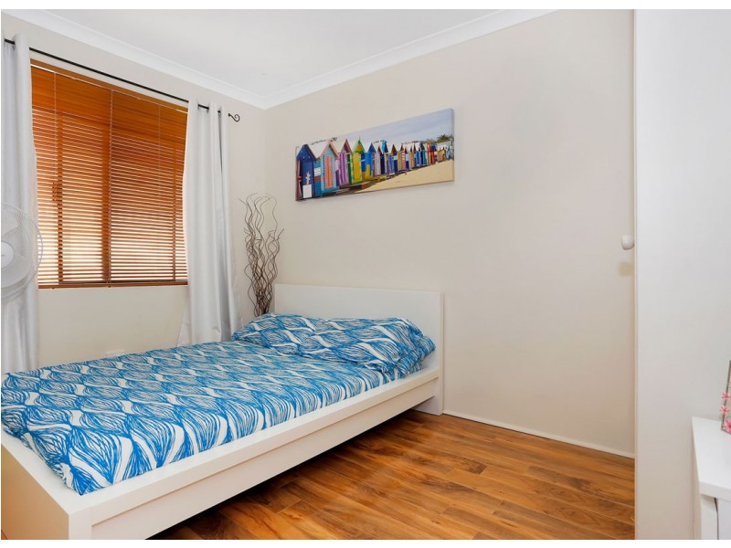 32 Lithgow Drive, Clarkson WA 6030