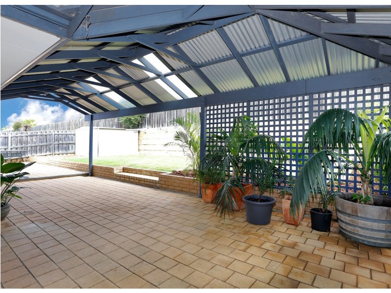 32 Lithgow Drive, Clarkson WA 6030