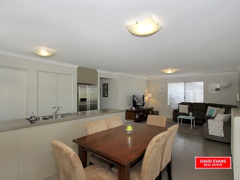 2 Garrett Way, Clarkson WA 6030