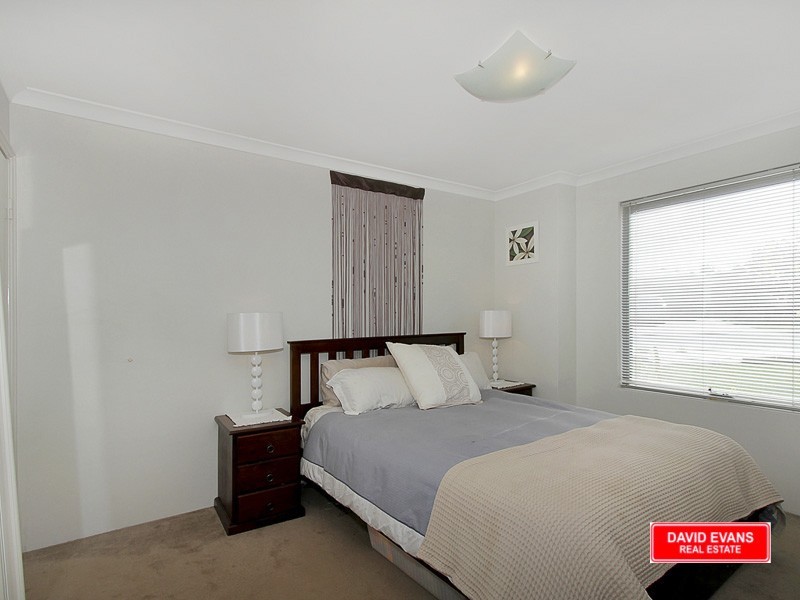 2 Garrett Way, Clarkson WA 6030