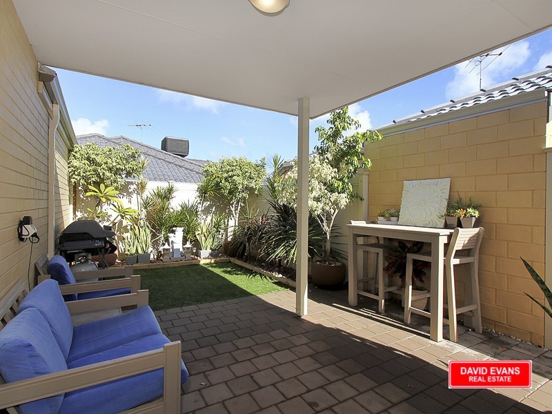 2 Garrett Way, Clarkson WA 6030