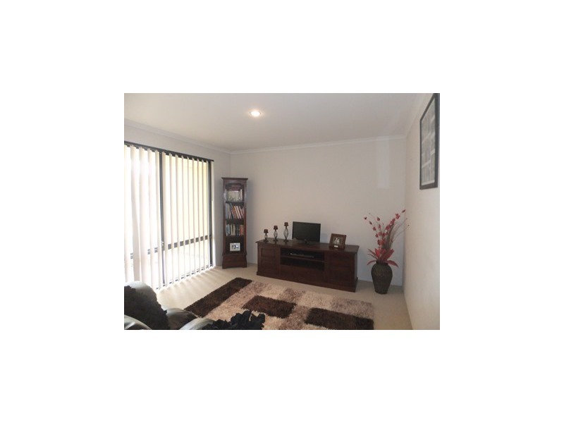 31 Grand Paradiso Parade, Merriwa WA 6030