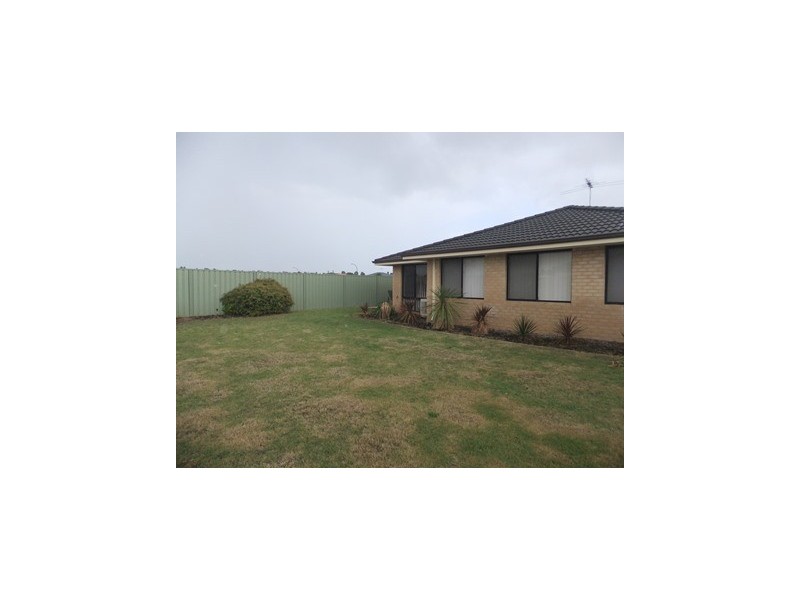 31 Grand Paradiso Parade, Merriwa WA 6030