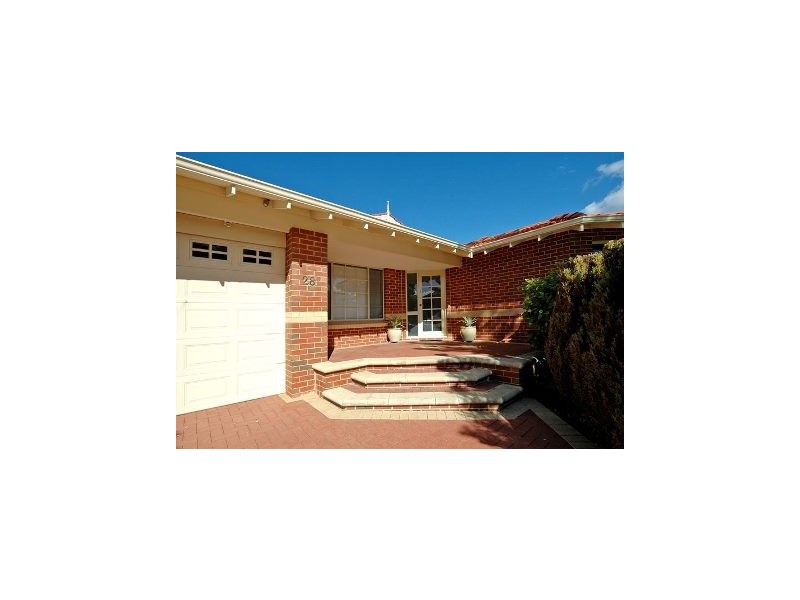 28 Rochester Drive, Mindarie WA 6030