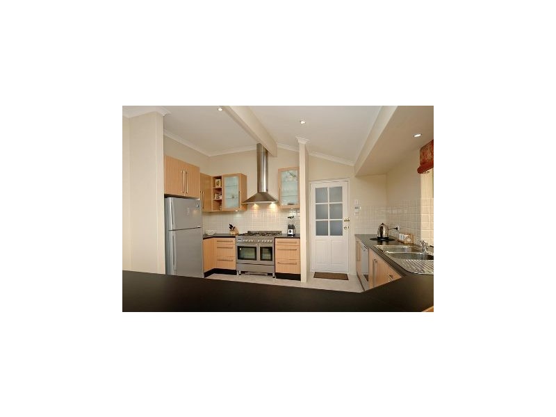 28 Rochester Drive, Mindarie WA 6030