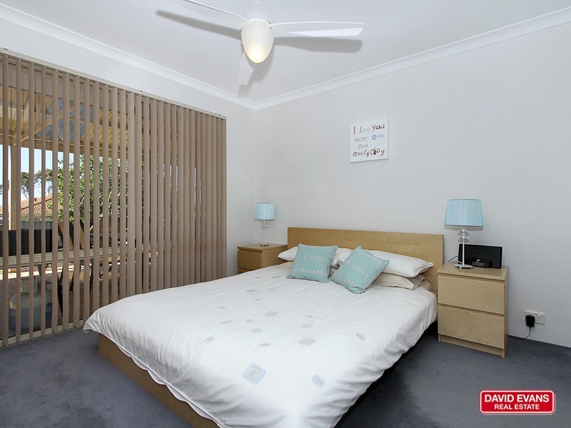 33 Renshaw Blvd, Clarkson WA 6030