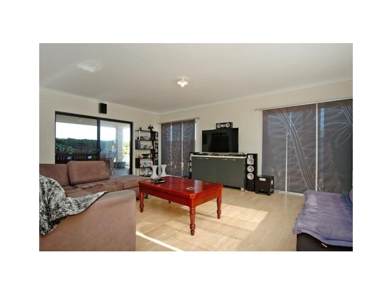 1 Sanctuary Gardens, Ridgewood WA 6030