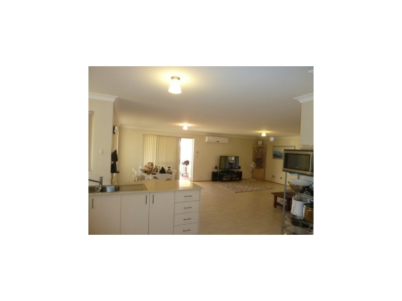 45 Albina Chase, Lakelands WA 6180