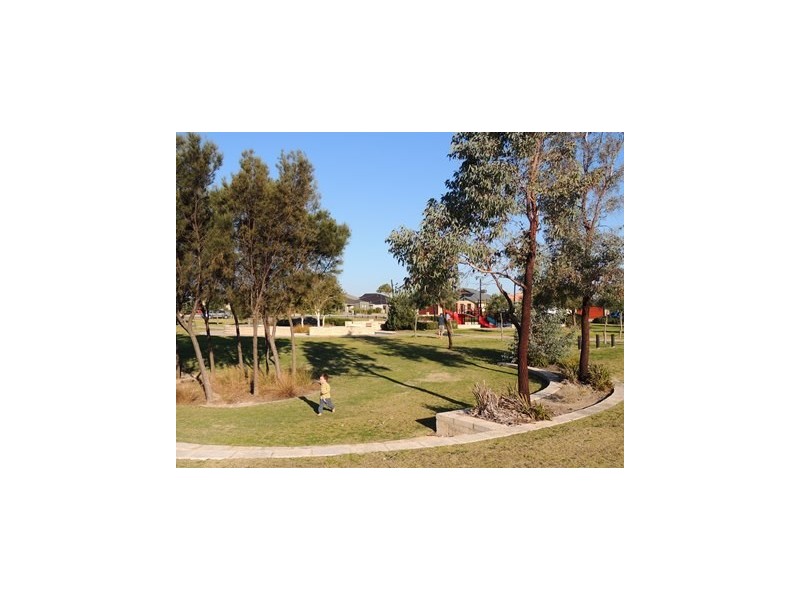 45 Albina Chase, Lakelands WA 6180