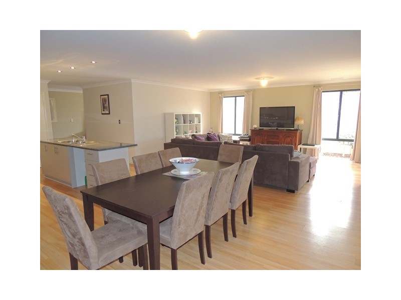 16 Popran Road, Yanchep WA 6035