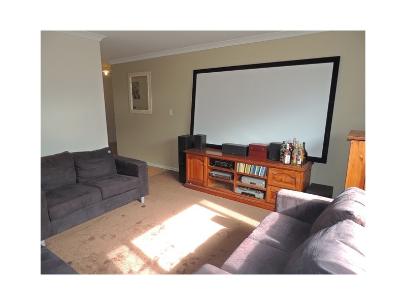 16 Popran Road, Yanchep WA 6035