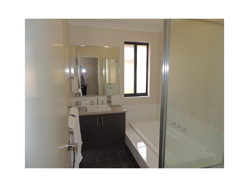 16 Popran Road, Yanchep WA 6035