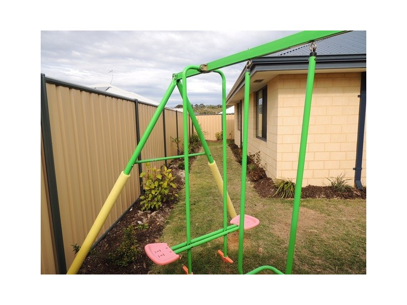 16 Popran Road, Yanchep WA 6035