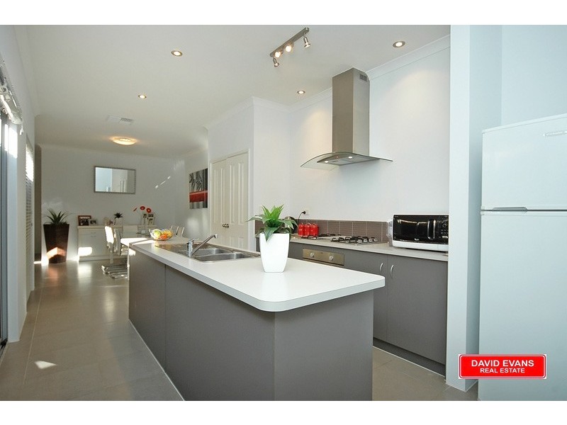 42 Salterforth Road, Butler WA 6036