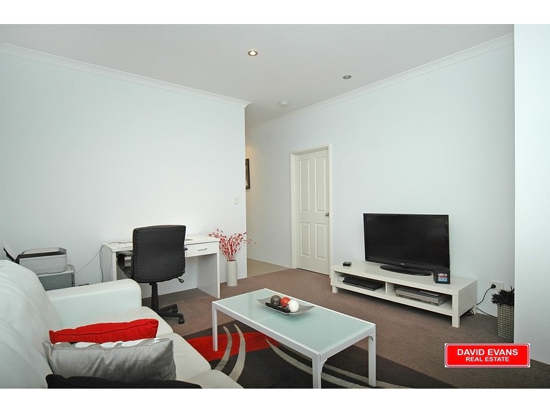 42 Salterforth Road, Butler WA 6036