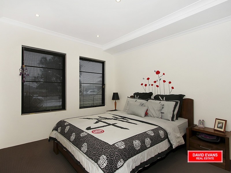 75 Waterfoot Loop, Canning Vale WA 6155