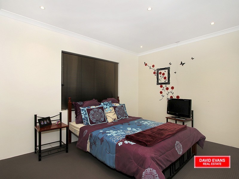 75 Waterfoot Loop, Canning Vale WA 6155
