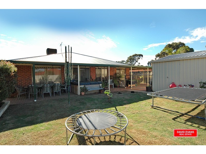 16 Durrington Glades, Clarkson WA 6030