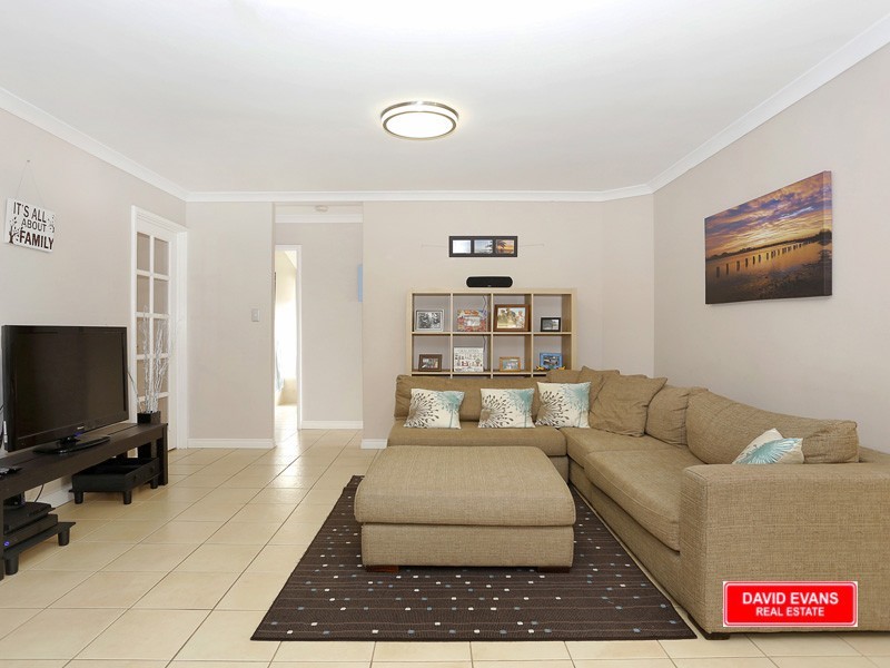 12 Ossian Way, Kinross WA 6028