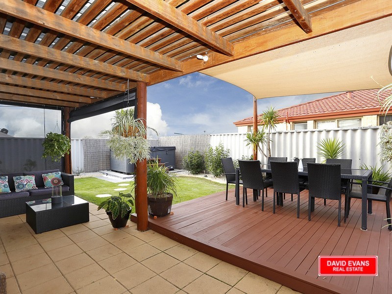 12 Ossian Way, Kinross WA 6028