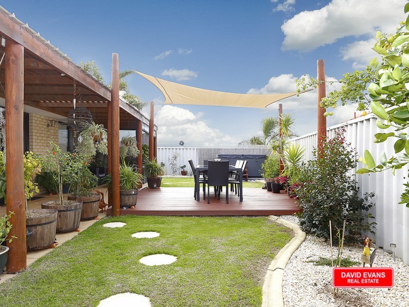 12 Ossian Way, Kinross WA 6028