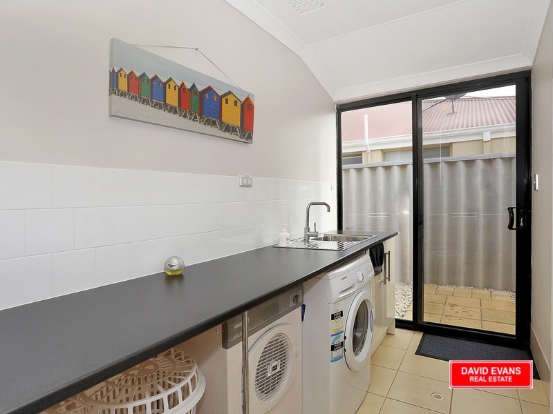 12 Ossian Way, Kinross WA 6028