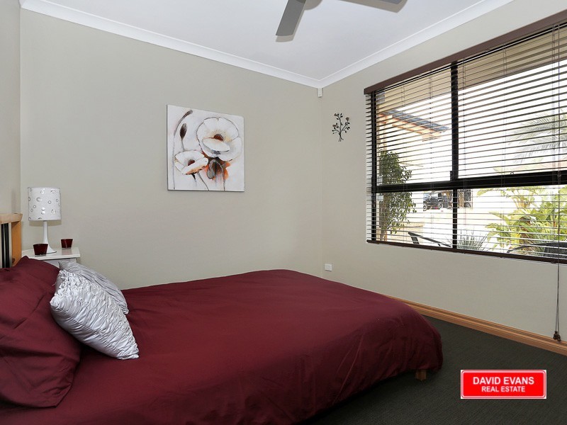 12 Ossian Way, Kinross WA 6028