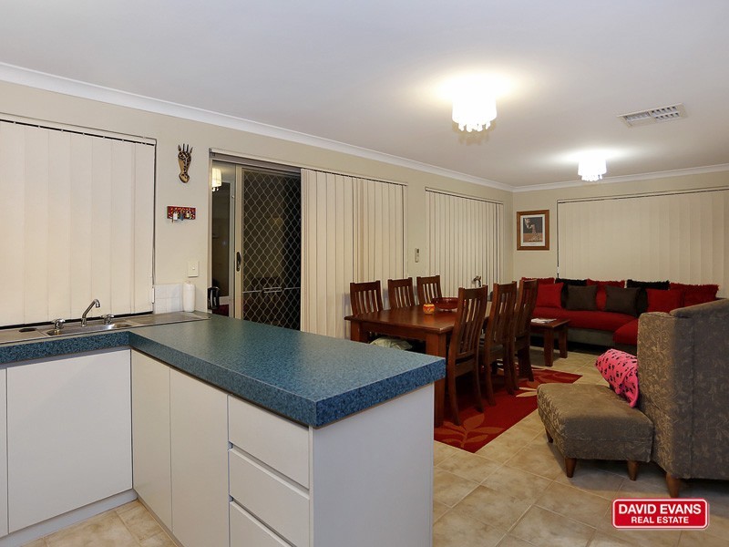 7 Frond Circuit, Banksia Grove WA 6031